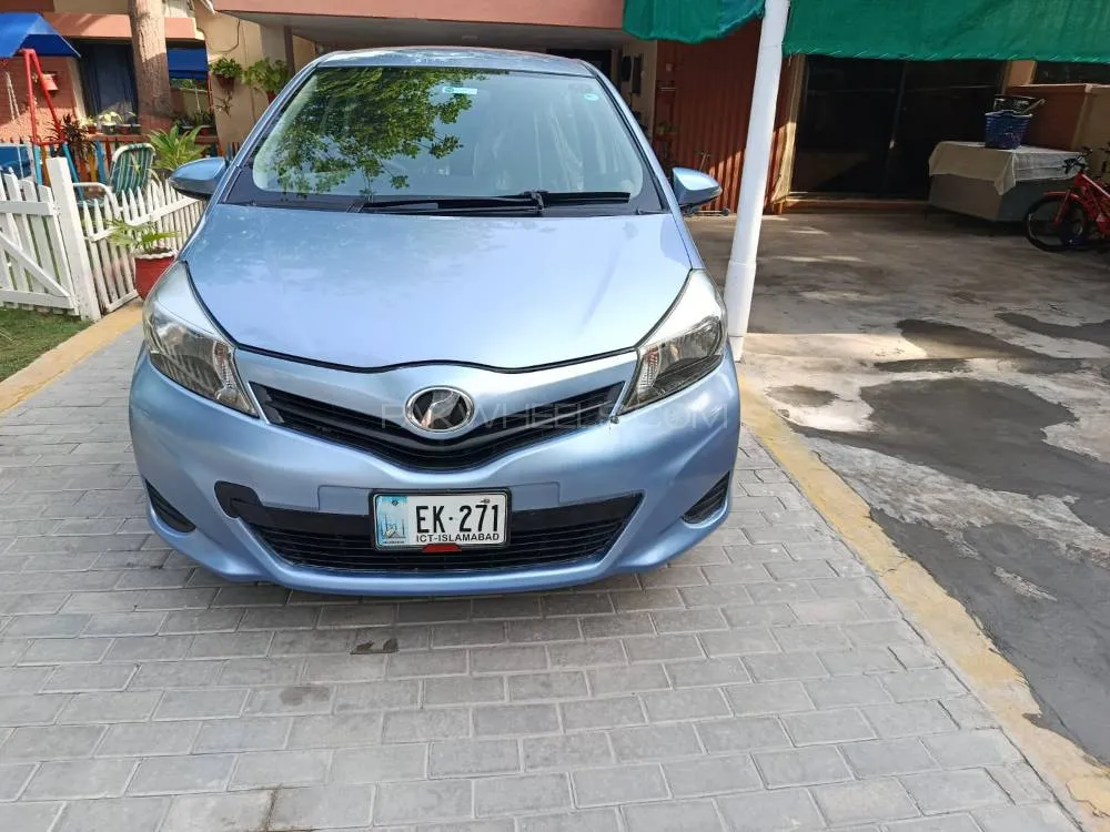 Toyota Vitz 2012 for Sale in Bahawalpur Image-1