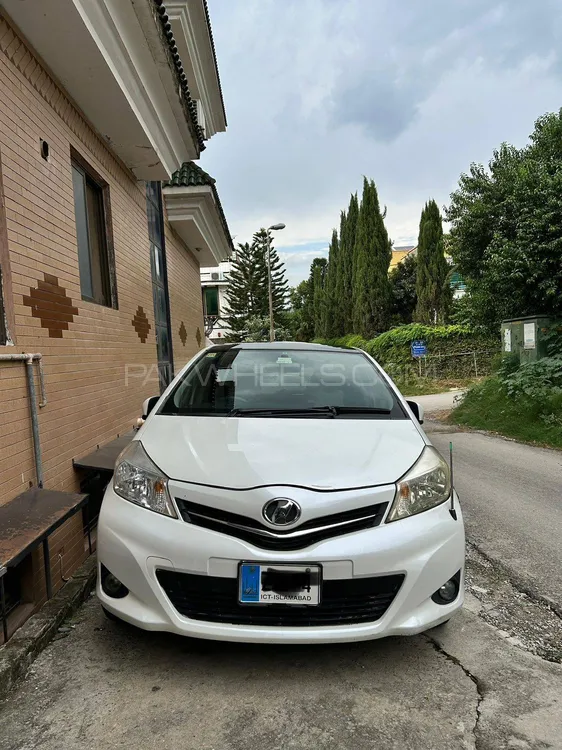 Toyota Vitz 2014 for Sale in Islamabad Image-1
