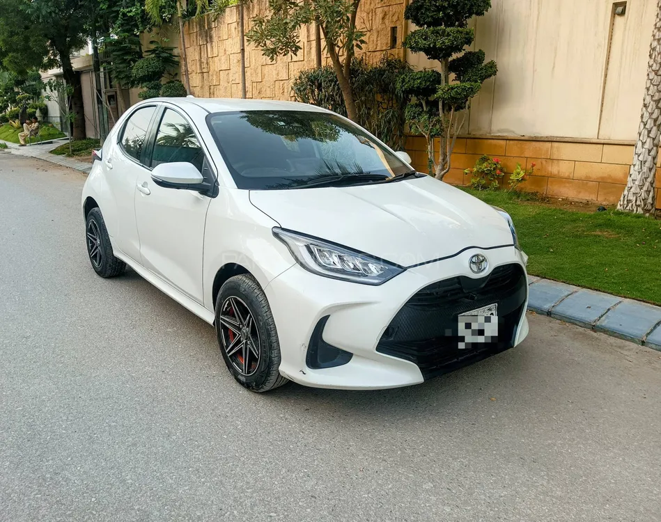 Toyota Yaris Hatchback 2020 for Sale in Karachi Image-1