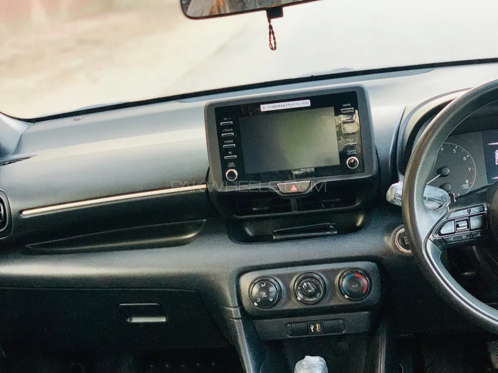 Toyota Yaris Hatchback 2025 for Sale in Multan Toyota Yaris Hatchback 2025 for Sale in Multan Image-14