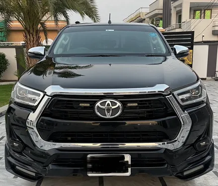 Toyota Hilux Revo V Automatic 2.8 2022