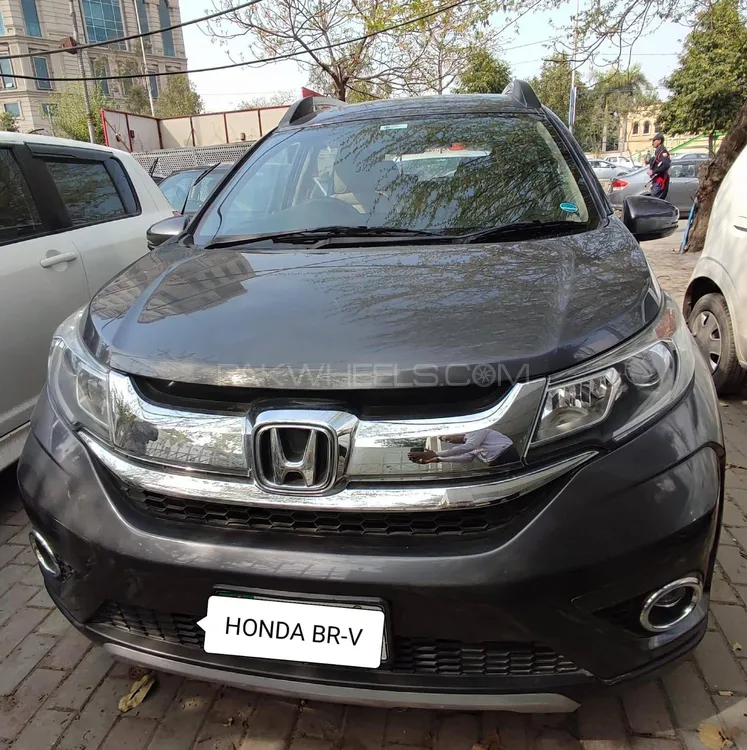 Honda BR-V 2018 for Sale in Lahore Image-1