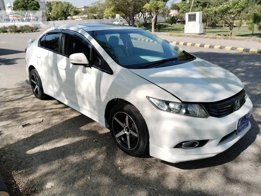 ہونڈا سوک 2013 for Sale in اسلام آباد ہونڈا سوک 2013 for Sale in اسلام آباد Image-2