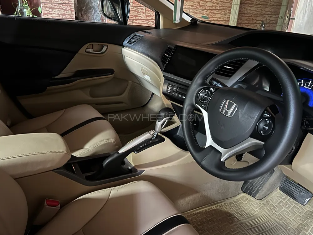 ہونڈا سوک 2013 for Sale in لاہور ہونڈا سوک 2013 for Sale in لاہور Image-10