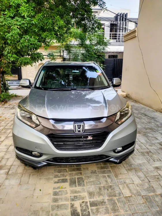 Honda Vezel 2014 for Sale in Multan Image-1