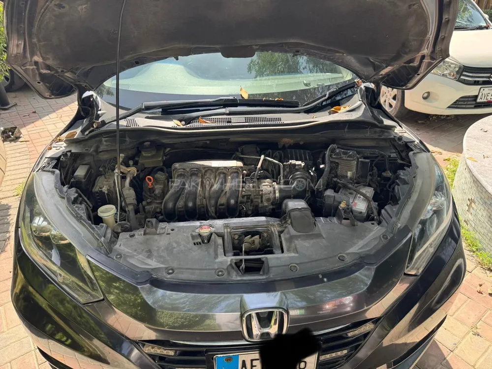 Honda Vezel 2014 for Sale in Lahore Image-1