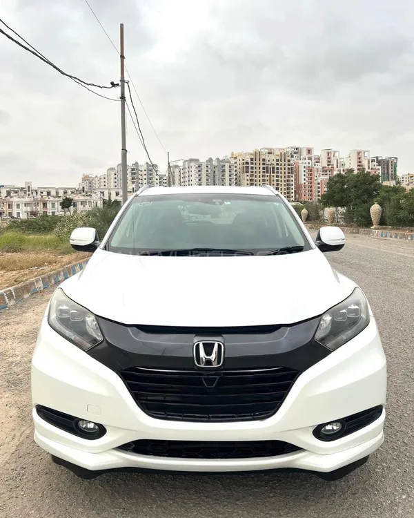 Honda Vezel 2014 for Sale in Karachi Honda Vezel 2014 for Sale in Karachi Image-3