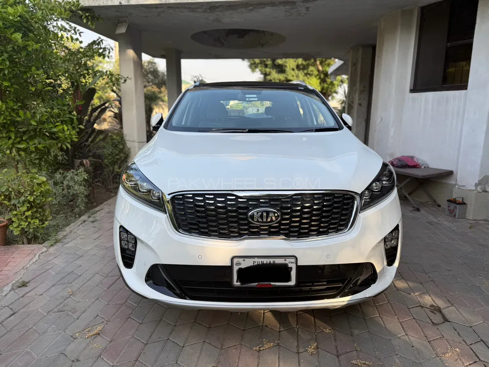 KIA Sorento 2023 for Sale in Lahore KIA Sorento 2023 for Sale in Lahore Image-1