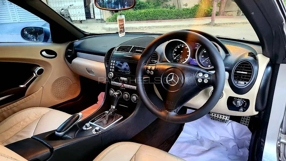 Mercedes Benz SLK Class 2007 for Sale in Karachi Mercedes Benz SLK Class 2007 for Sale in Karachi Image-11