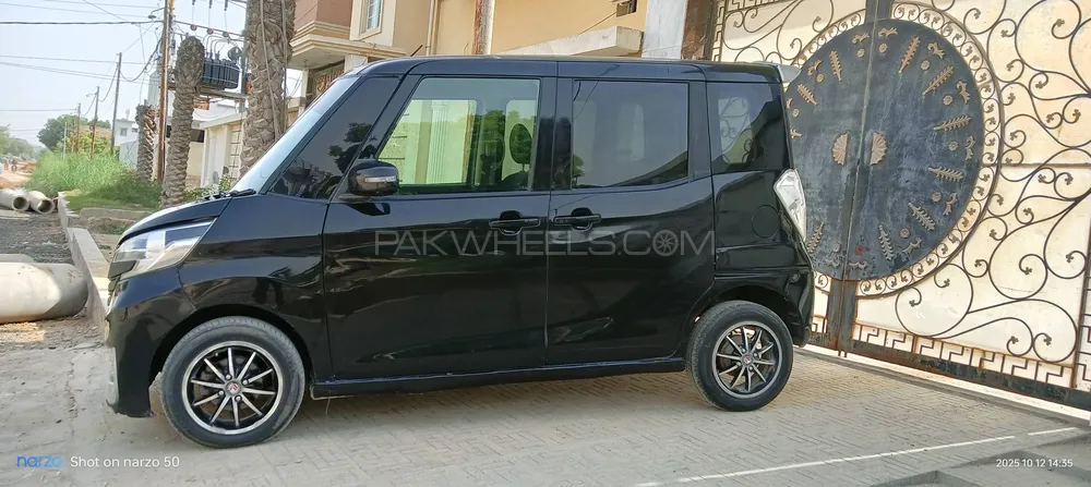 Nissan Dayz Roox 2015 for Sale in Karachi Nissan Dayz Roox 2015 for Sale in Karachi Image-7