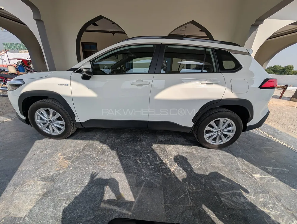 Toyota Corolla Cross 2025 for Sale in Muzaffar Gargh Toyota Corolla Cross 2025 for Sale in Muzaffar Gargh Image-6