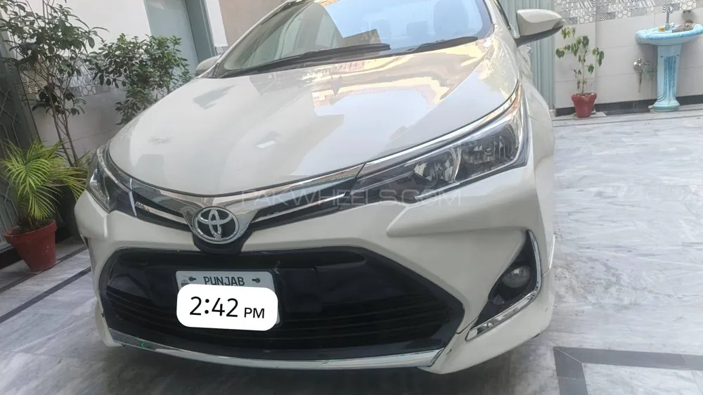 Toyota Corolla 2017 for Sale in Lahore Image-1