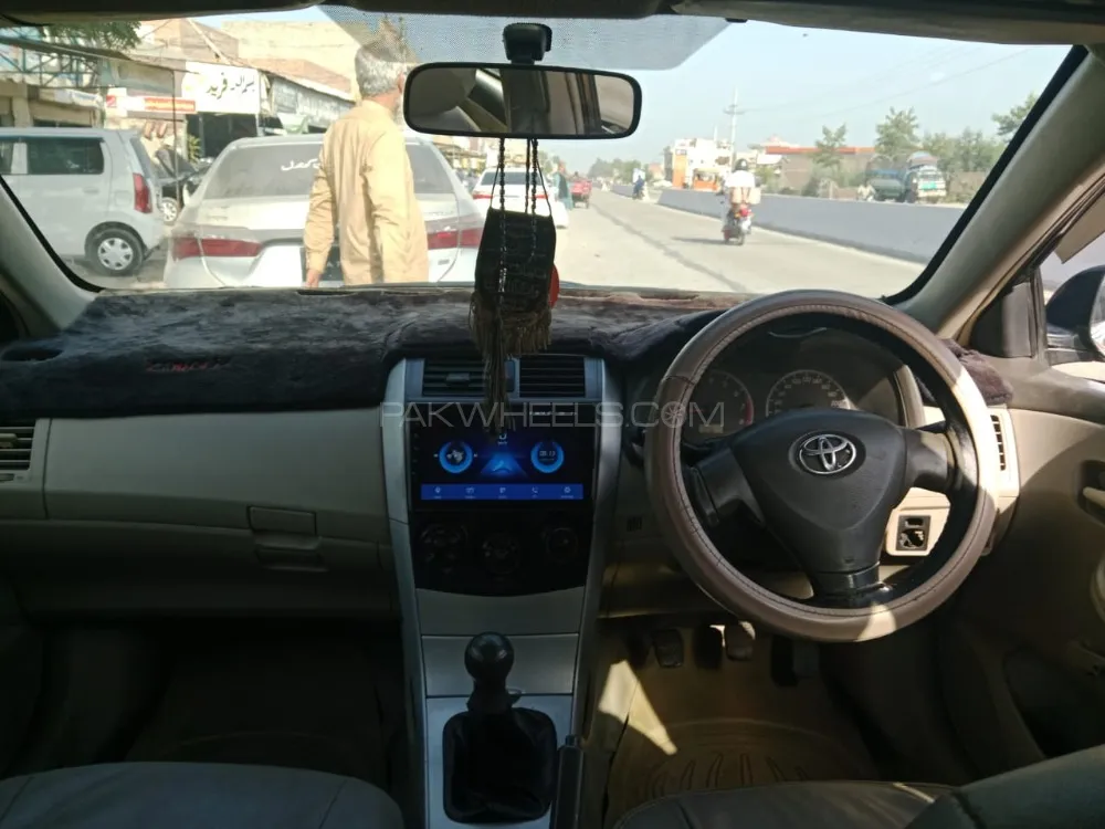 Toyota Corolla 2011 for Sale in Bhalwal Image-1