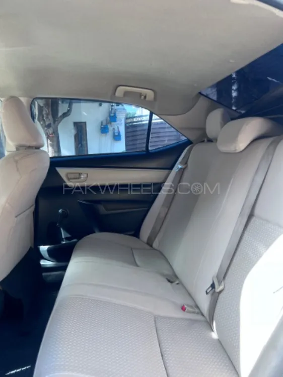 Toyota Corolla 2017 for Sale in Lahore Toyota Corolla 2017 for Sale in Lahore Image-8