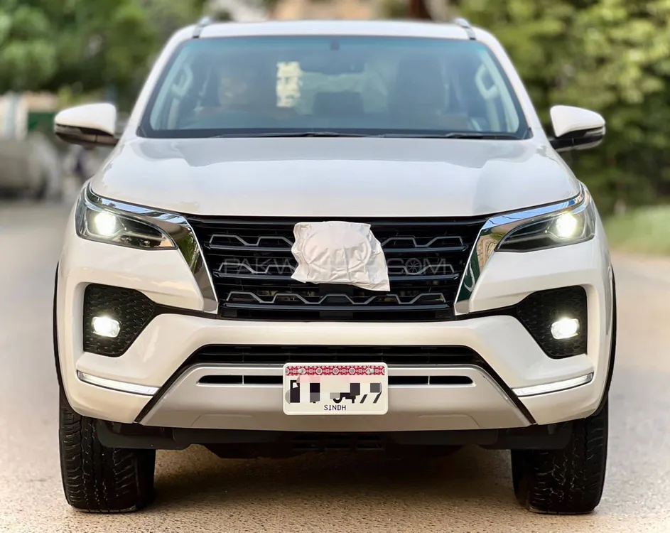 Toyota Fortuner 2022 for Sale in Karachi Image-1