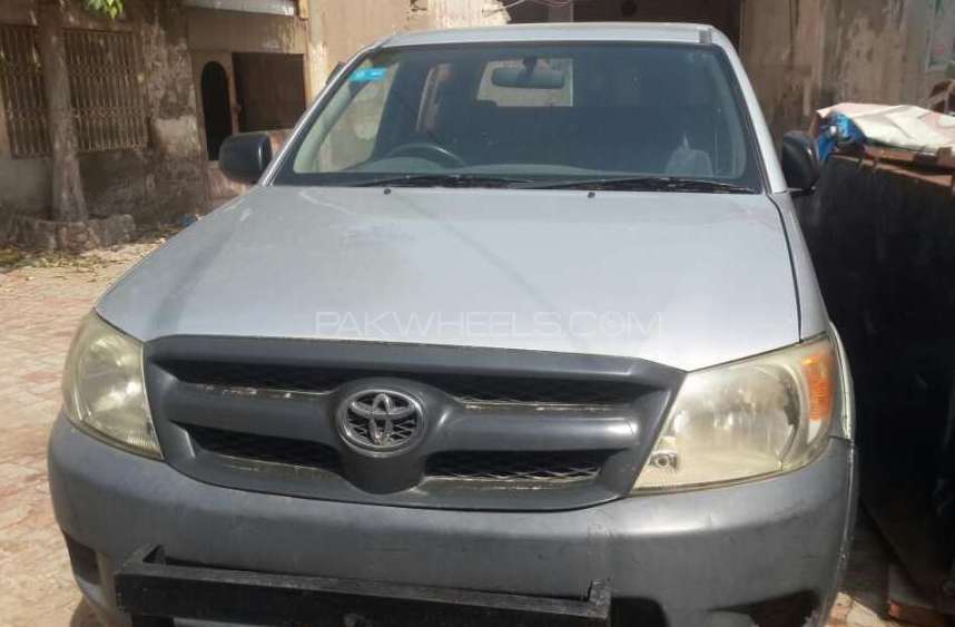 Toyota Hilux 2008 for Sale in Multan Image-1