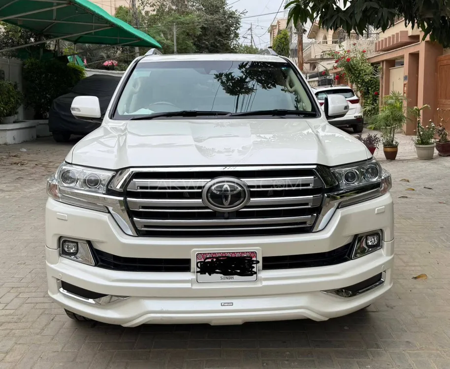 Toyota Land Cruiser 2017 for Sale in Karachi Image-1