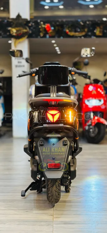 Yadea GT60 Backrest 2025 for Sale Yadea GT60 Backrest 2025 for Sale Image-3
