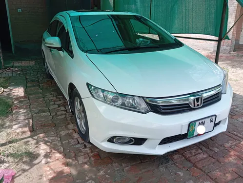 Honda Civic VTi Oriel 1.8 i-VTEC 2014