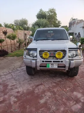 Mitsubishi Pajero 1993