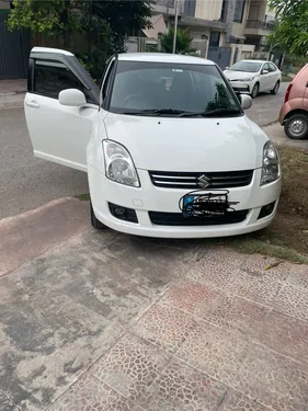 Suzuki Swift DLX 1.3 Navigation  2020