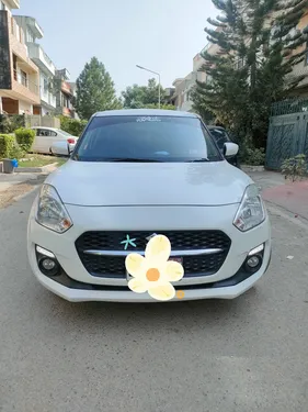Suzuki Swift GL CVT 2022