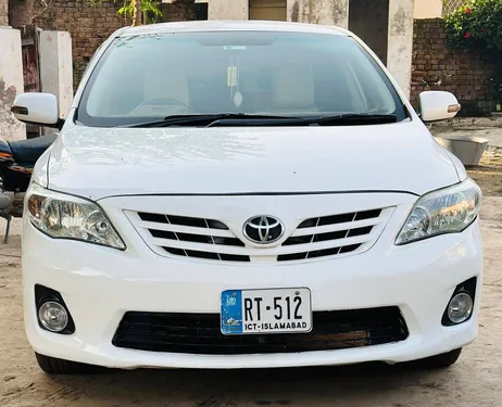 Toyota Corolla Altis Cruisetronic 1.6 2013