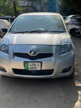 Toyota Vitz F 1.3 2008