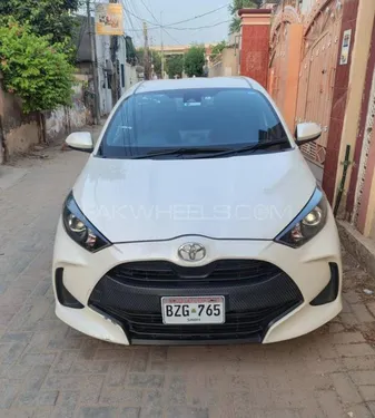 Toyota Yaris Hatchback X 2020
