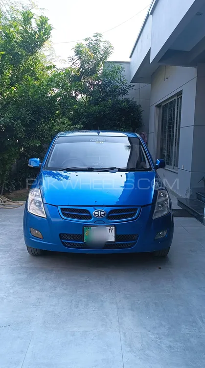 FAW V2 2017 for Sale in Lahore FAW V2 2017 for Sale in Lahore Image-2