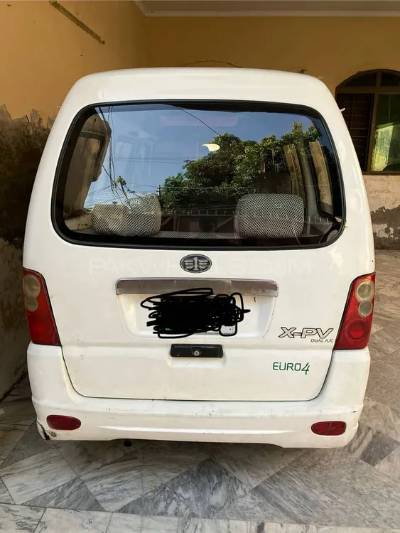FAW X-PV 2017 for Sale in Lahore Image-1