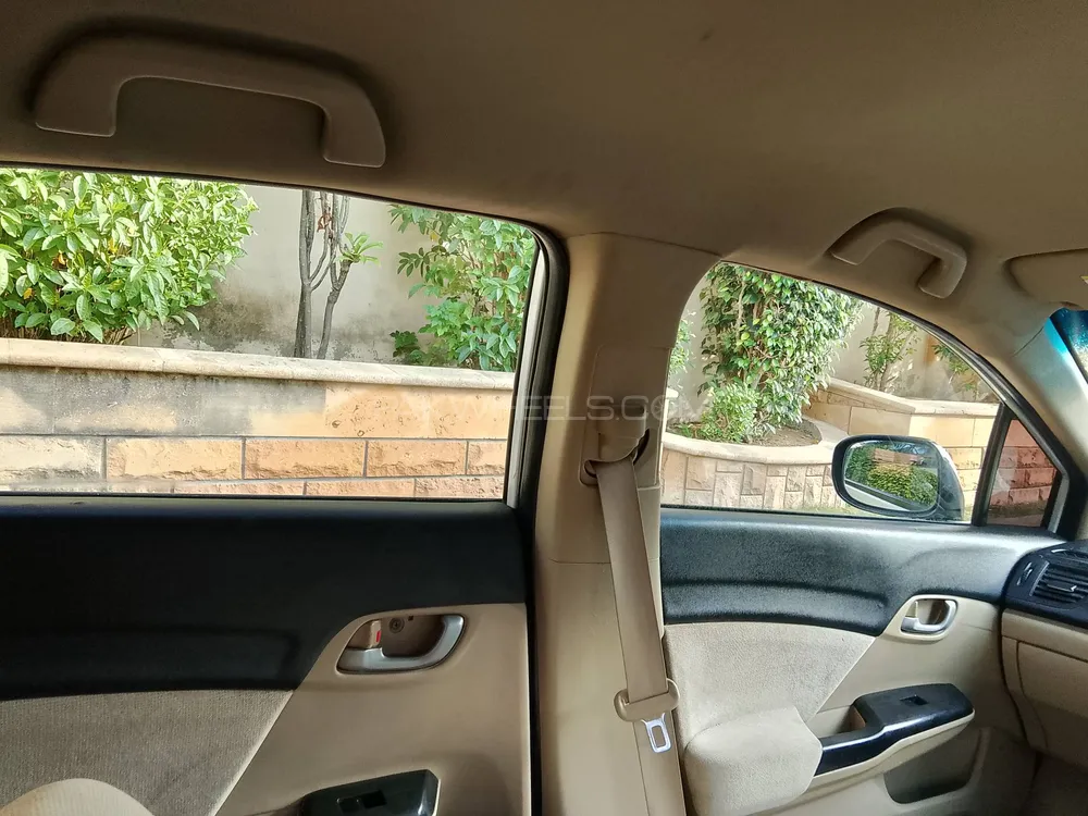 ہونڈا سوک 2013 for Sale in کراچی ہونڈا سوک 2013 for Sale in کراچی Image-12