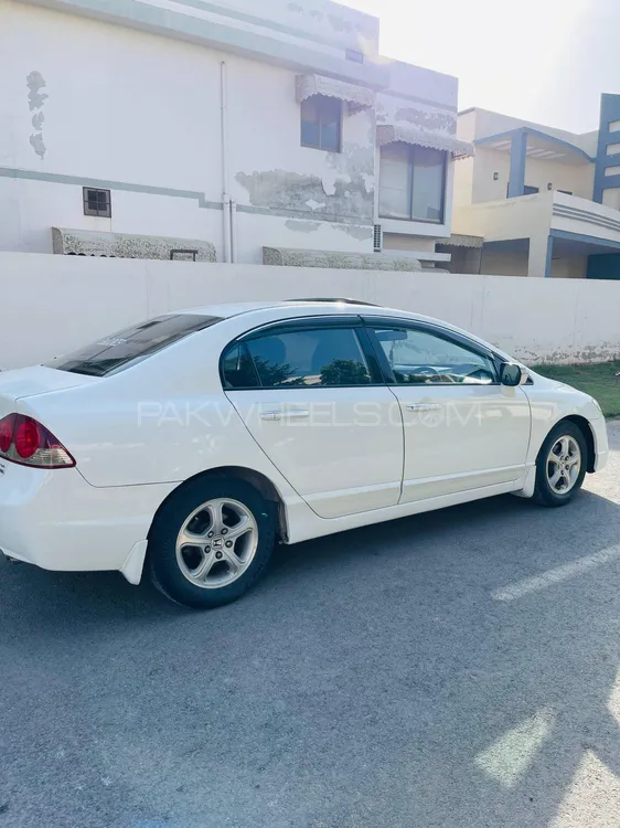 Honda Civic 2011 for Sale in Multan Honda Civic 2011 for Sale in Multan Image-6