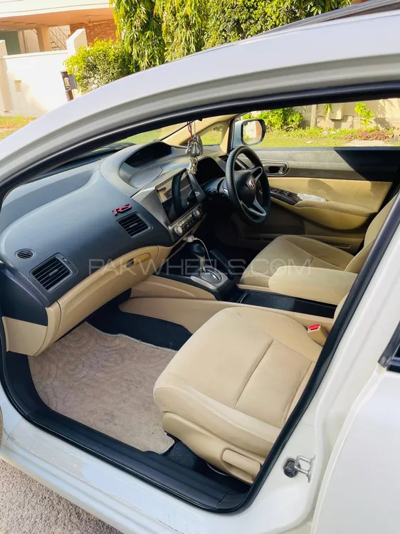 Honda Civic 2011 for Sale in Multan Honda Civic 2011 for Sale in Multan Image-7