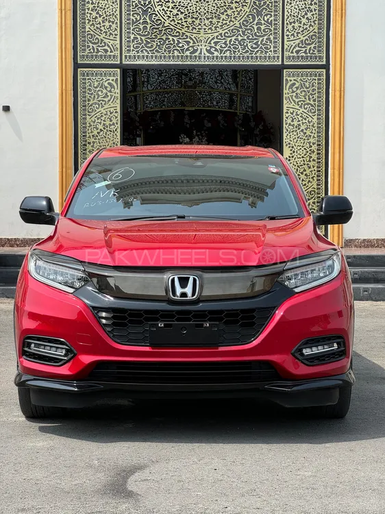 Honda Vezel 2019 for Sale in Sahiwal Image-1