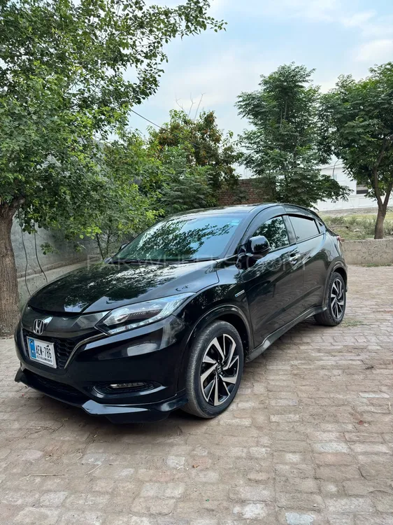 Honda Vezel 2017 for Sale in Islamabad Honda Vezel 2017 for Sale in Islamabad Image-1