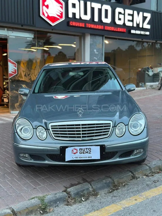 Mercedes Benz E Class 2005 for Sale in Islamabad Image-1