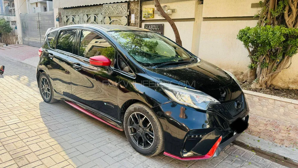 Nissan Note 2017 for Sale in Faisalabad Nissan Note 2017 for Sale in Faisalabad Image-2