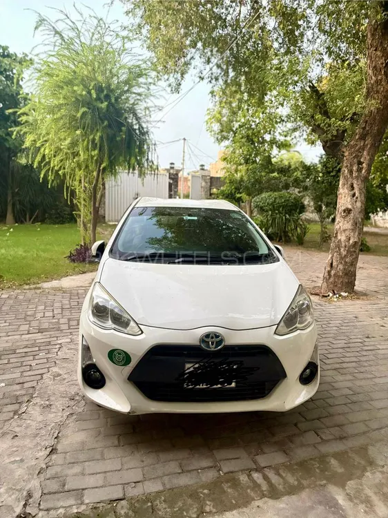 Toyota Aqua 2015 for Sale in Gujranwala Image-1
