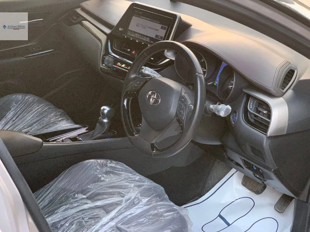 Toyota C-HR 2019 for Sale in Karachi Toyota C-HR 2019 for Sale in Karachi Image-9