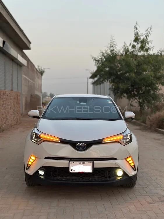 Toyota C-HR 2022 for Sale in Sialkot Image-1