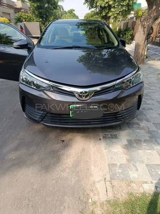 Toyota Corolla 2019 for Sale in Lahore Image-1