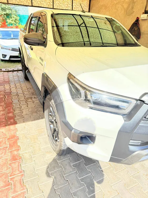 Toyota Hilux 2022 for Sale in Sheikhupura Toyota Hilux 2022 for Sale in Sheikhupura Image-2