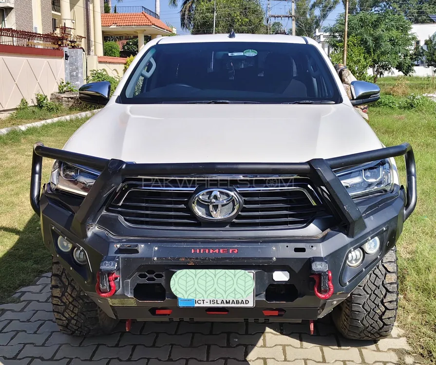 Toyota Hilux 2021 for Sale in Sialkot Image-1
