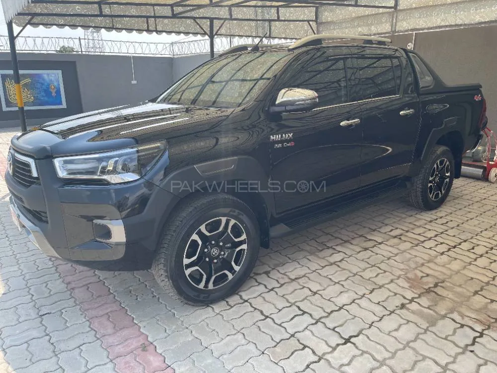 Toyota Hilux 2022 for Sale in Sialkot Image-1