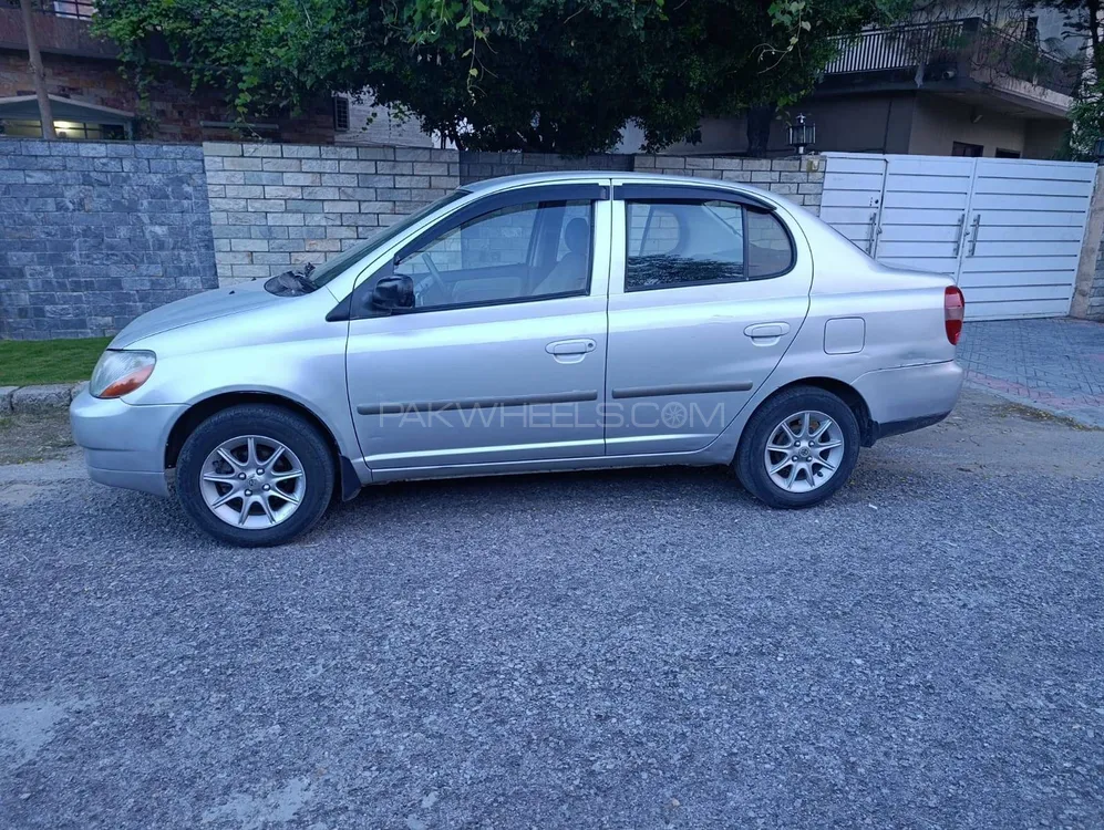 Toyota Platz 2003 for Sale in Rawalpindi Toyota Platz 2003 for Sale in Rawalpindi Image-3