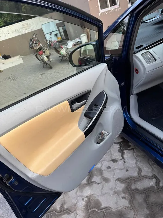 ٹویوٹا پریوس 2011 for Sale in فیصل آباد ٹویوٹا پریوس 2011 for Sale in فیصل آباد Image-8