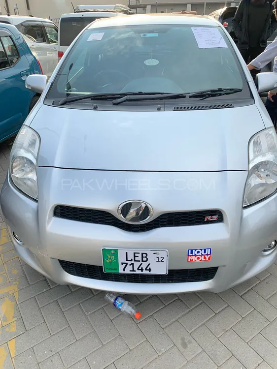 Toyota Vitz 2007 for Sale in Lahore Image-1