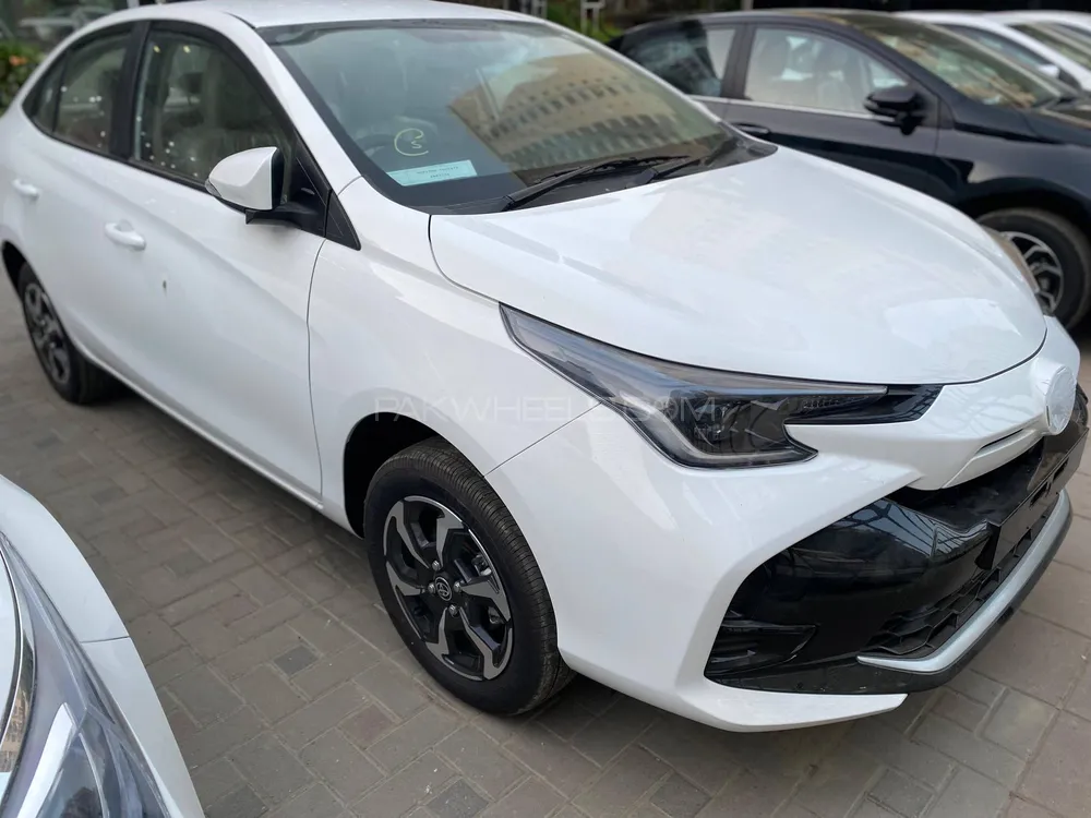 Toyota Yaris Sedan 2025 for Sale in Karachi Image-1