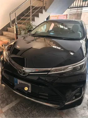 Toyota Corolla Altis Grande CVT-i 1.8 2019
